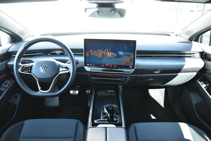 Volkswagen ID.7 (2024) PRO 210kW - fotka 5 z 34