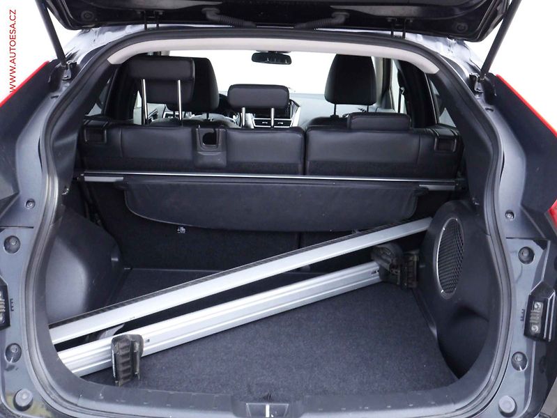 Mitsubishi Eclipse Cross (2018) 1.5T-MiVEC 4x4, AT, kůže - fotka 7 z 14