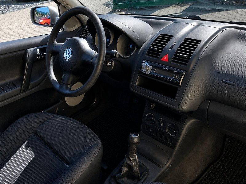 Volkswagen Polo 1,4 MPi (44kW)*STK DO 8/2027* - fotka 14 z 16
