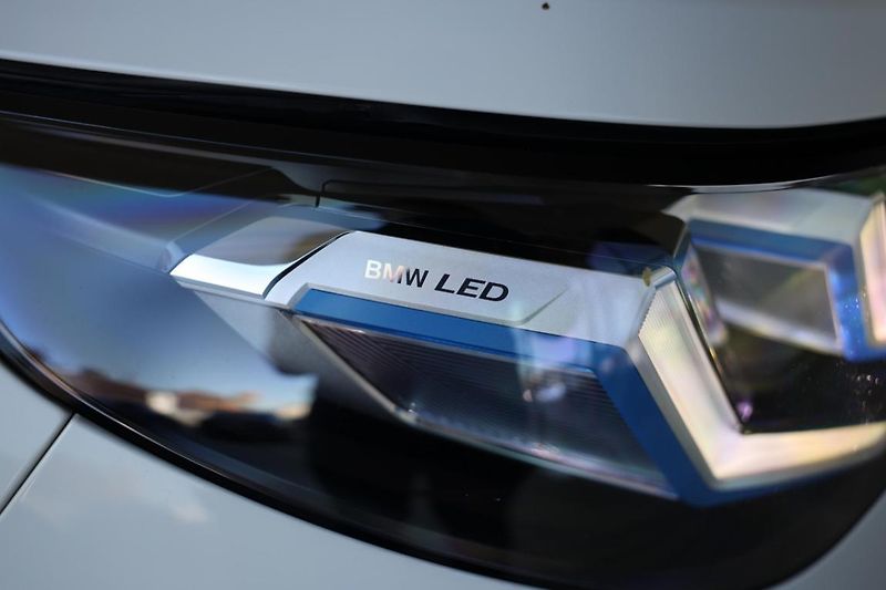 BMW X3 xDrive 40d - fotka 22 z 30