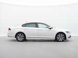 Volkswagen Passat 2,0 TDI 140kW DSG R-line CZ - náhled 8