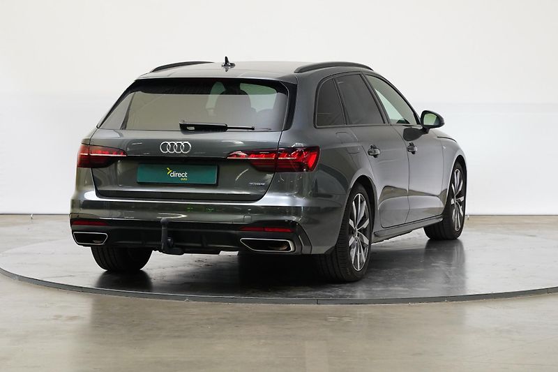 Audi A4 - fotka 2 z 6