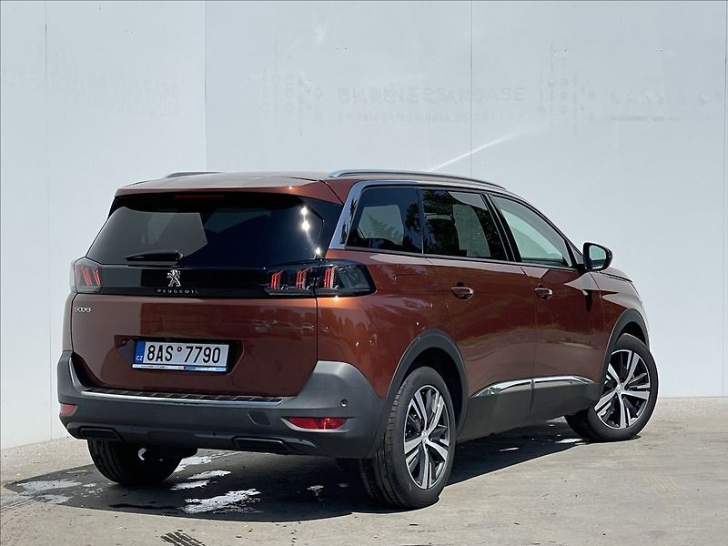 Peugeot 5008 1,5 BlueHDi A8 Allure Pack - fotka 3 z 25