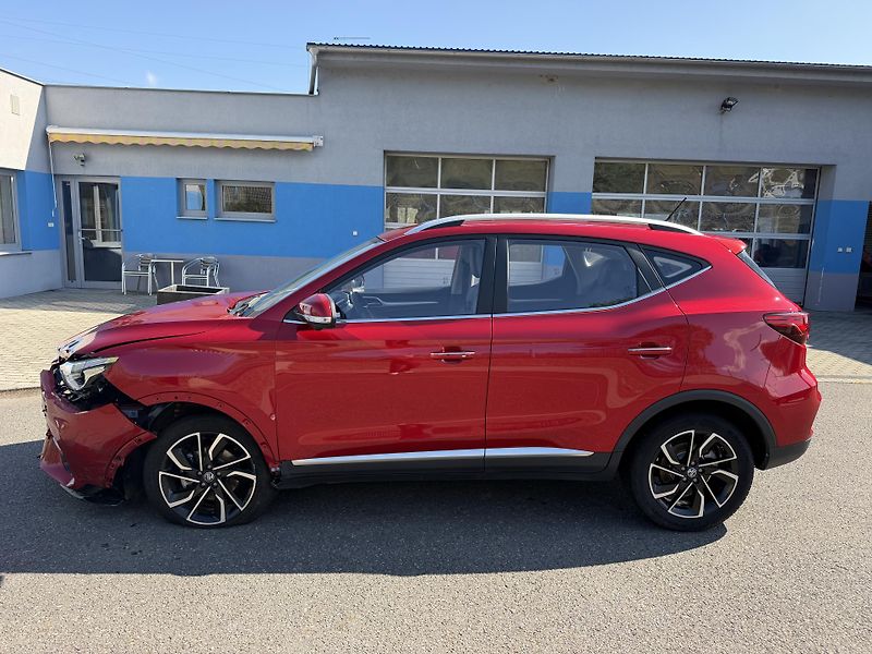 MG ZS TGi 82kW automat navigace  - fotka 6 z 20