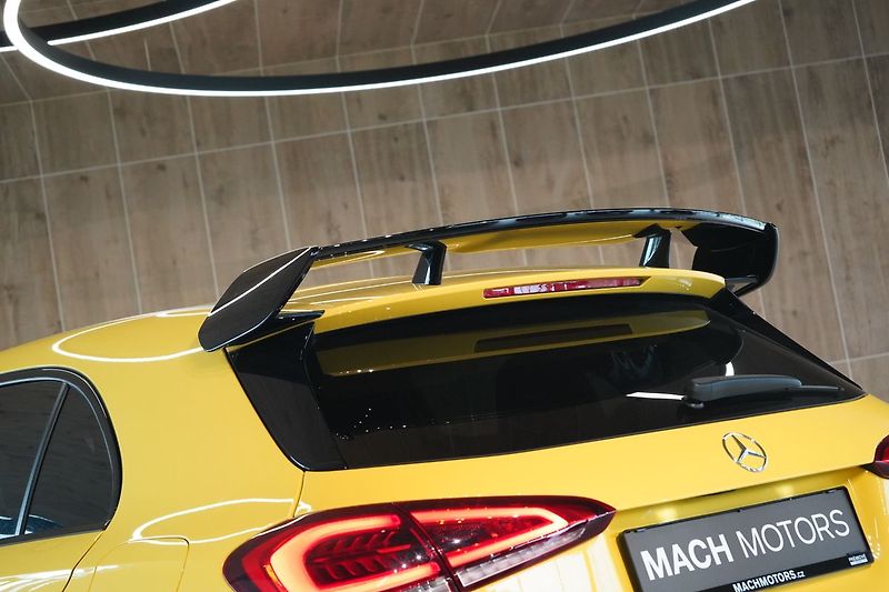 Mercedes-Benz Třídy A 35 AMG 4MATIC, AERO, Kamera - fotka 14 z 44