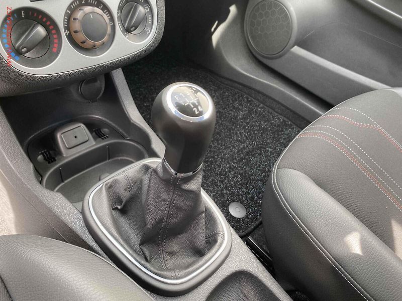 Opel Corsa (2012) 1.2 16V 150, Edition - fotka 14 z 14
