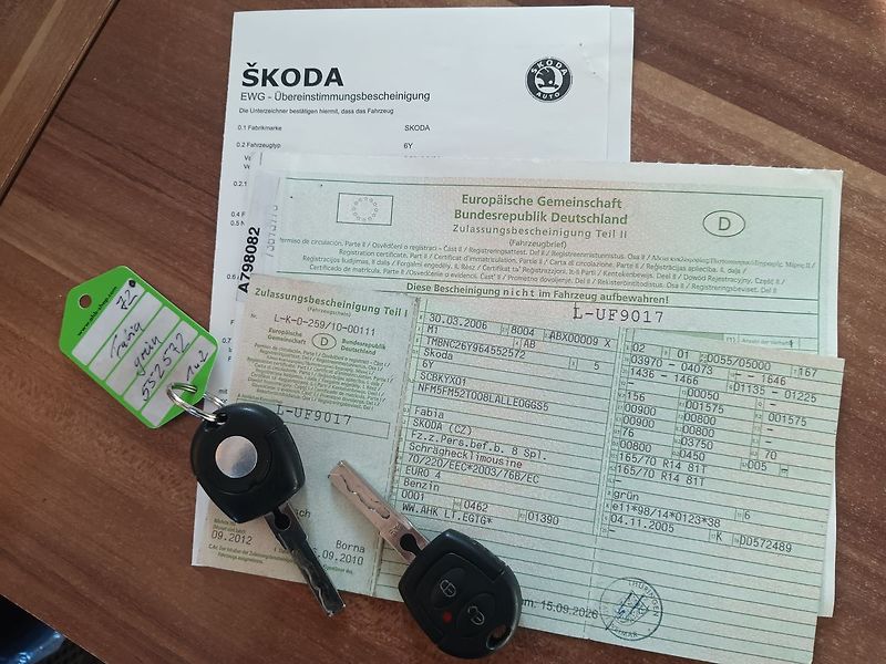 Škoda Fabia 1.4 16V Comfort - fotka 19 z 20