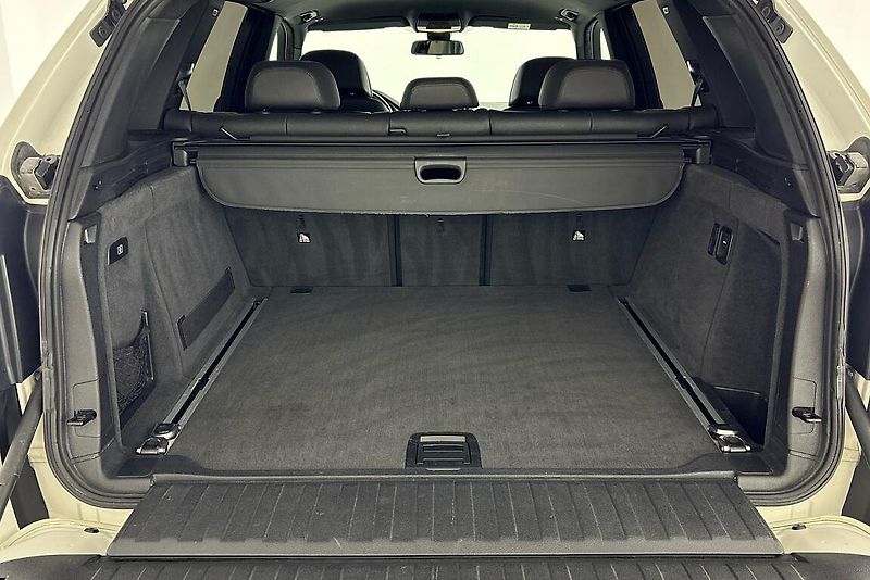 BMW X5 xDrive30d - fotka 12 z 26