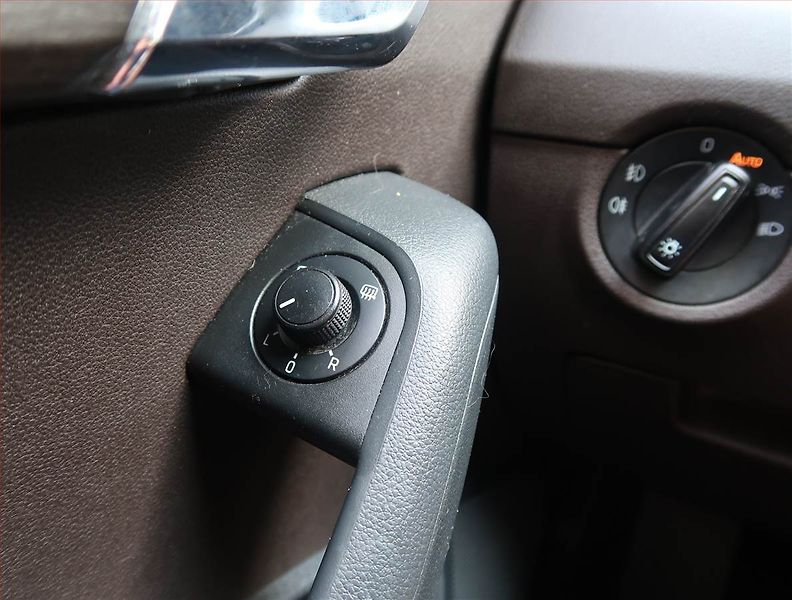 Škoda Octavia (2016) Scout 2.0 TDI, 4X4, Bi-Xenony - fotka 21 z 22
