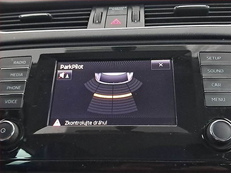 Škoda Octavia (2015) Elegance 2.0 TDI, 4X4 - fotka 16 z 19