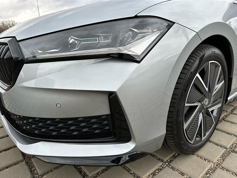 Škoda Superb (2026) 2,0 TDI 110 kW 7-stup. automat - fotka 17 z 24