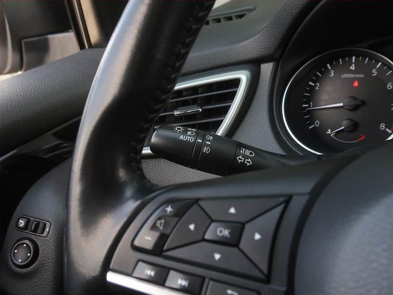 Nissan Qashqai (2019) 1.3 DIG-T, Serv.kniha - fotka 16 z 18