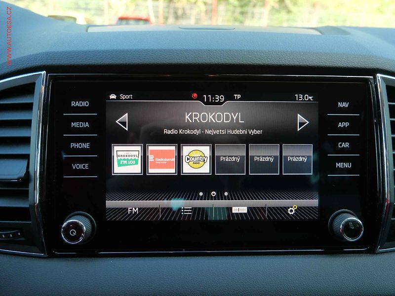 Škoda Karoq (2019) 2.0 TDi, 1.maj,ČR, Style, TZ - fotka 18 z 29