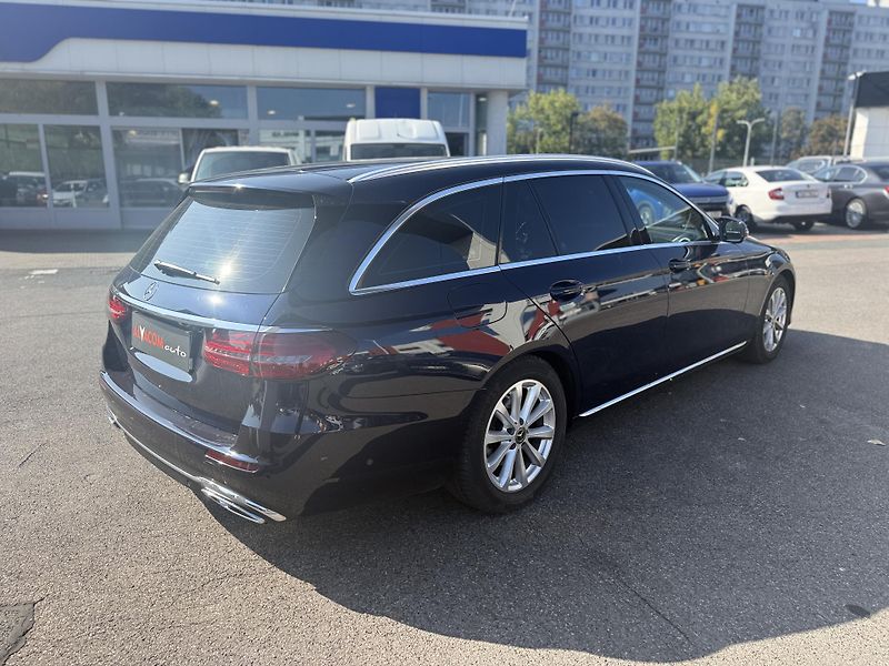 Mercedes-Benz Třídy E 200 CDi - fotka 6 z 23