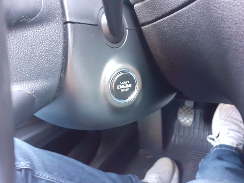 Škoda Superb (2011) 2.0 TDi Elegance - fotka 18 z 37