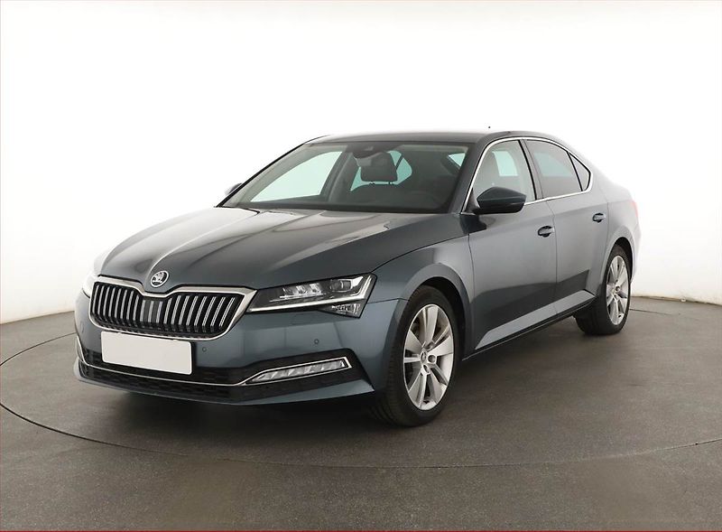 Škoda Superb (2021) Style 2.0 TDI - fotka 2 z 20