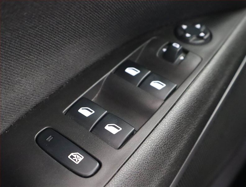 Opel Crossland X (2021) 1.2 Turbo, ČR,1.maj - fotka 15 z 19