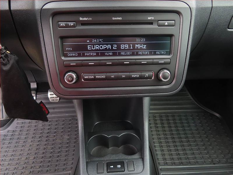 Škoda Fabia (2012) Monte Carlo 1.2 TSI - fotka 15 z 17