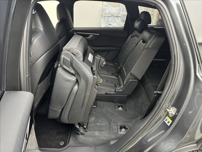 Audi SQ7 4,0 CERAMIC 7MÍST NV MASÁŽ TZ - fotka 42 z 53