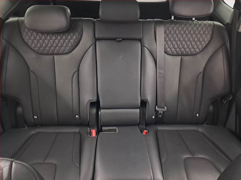Hyundai Santa Fe (2018) 2.2 CRDi Blue - fotka 10 z 28