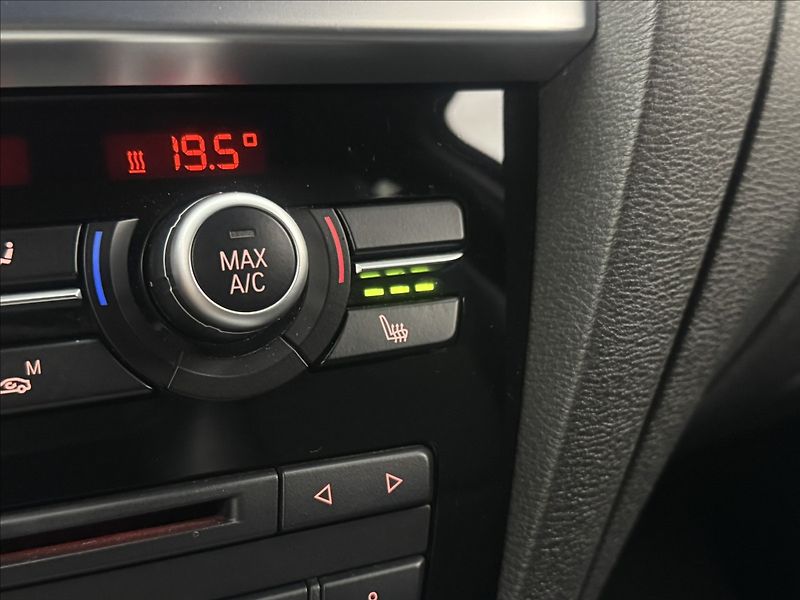 BMW X3 3,0 4X4 M NAVI ROZVODY KAMERA - fotka 24 z 43