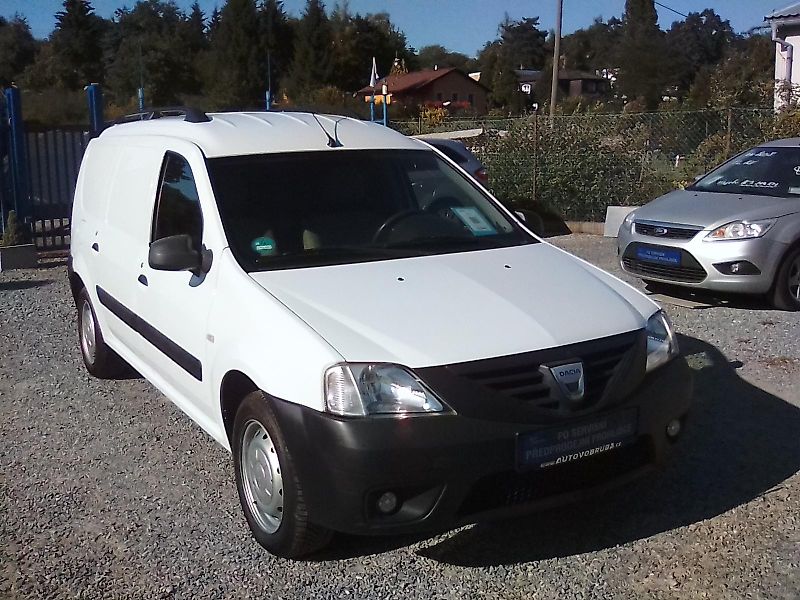Dacia Logan (2011) Express 1.6i / 62 KW, závěs - fotka 10 z 39