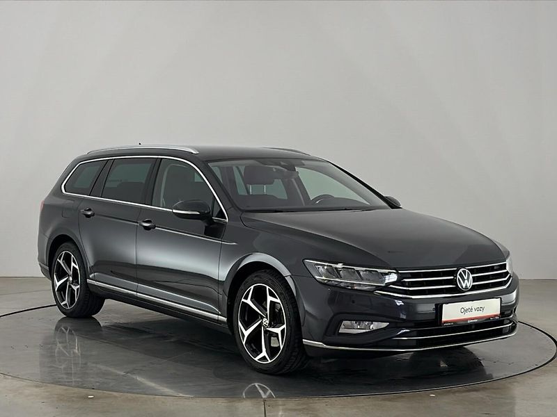 Volkswagen Passat Elegance DSG - fotka 14 z 30