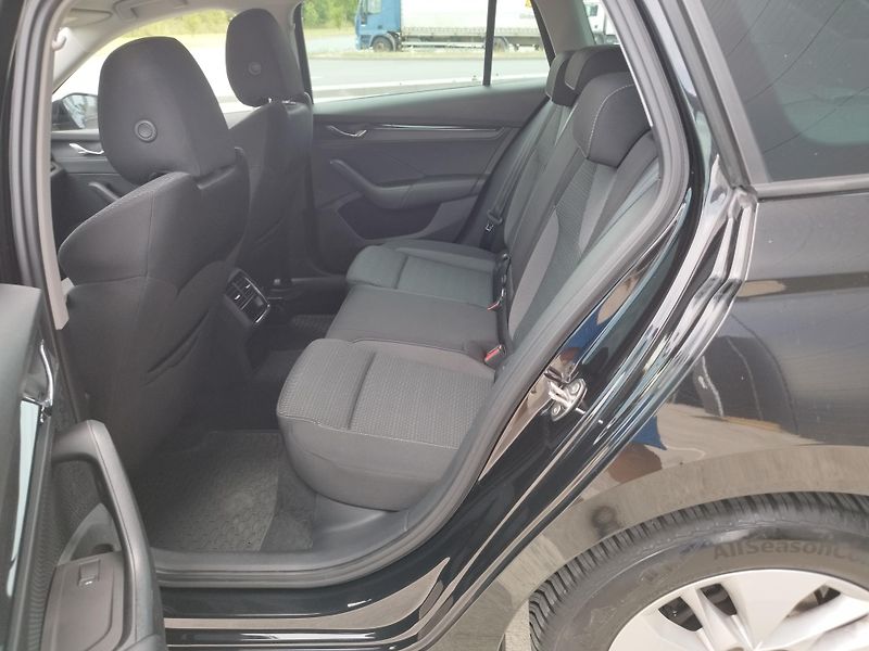 Škoda Octavia (2021) IV,1.0TSI,volat-608 081 843 - fotka 12 z 22