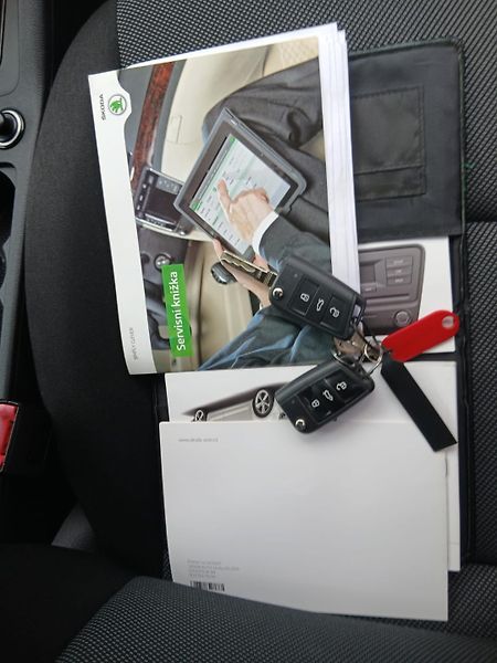 Škoda Octavia 1.6 TDI, bez koroze - fotka 38 z 39