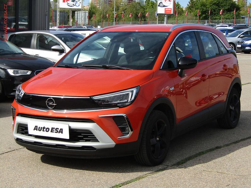 Opel Crossland (2021) 1.2 PT, 1.maj,ČR, Elegance - fotka 3 z 17