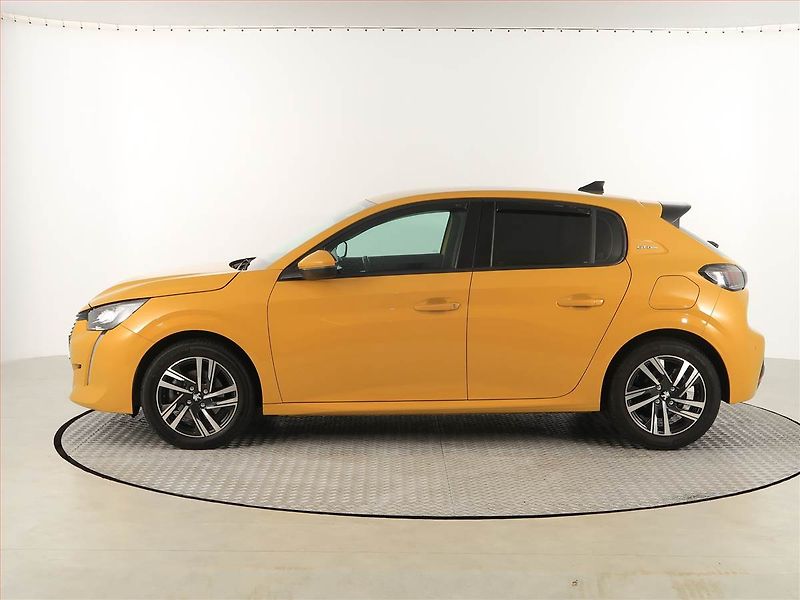 Peugeot 208 (2020) Allure 1.2 PureTech, Automat - fotka 3 z 18