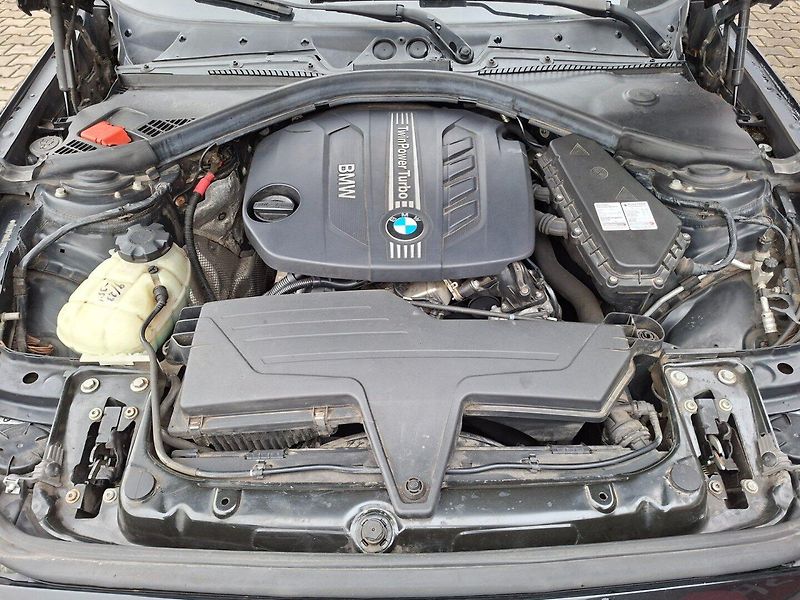 BMW Řada 1 (2012) 116d 85kW -NAVIGACE-SENZORY - fotka 29 z 33