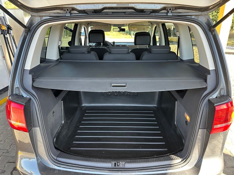 Volkswagen Touran (2014) 2.0TDi WEBASTO,NAVI,SERVIS - fotka 17 z 17