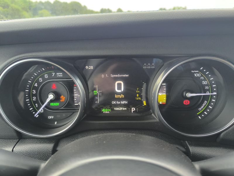 Jeep Wrangler (2022) 2.0 PHEV,4x4,ČR,SERVISN9 KN - fotka 20 z 38