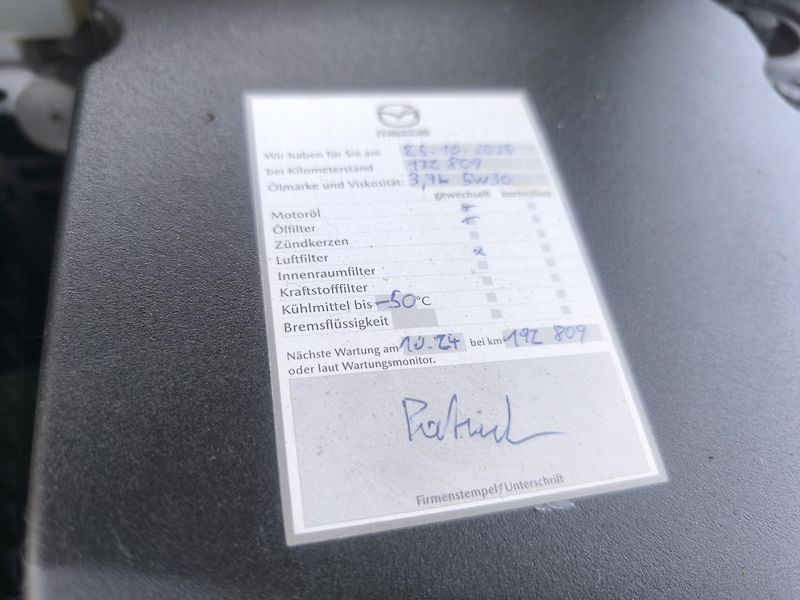 Mazda 3 1,6i77KW,KRÁSNÁ,1MAJ51L,SERVIS - fotka 20 z 23