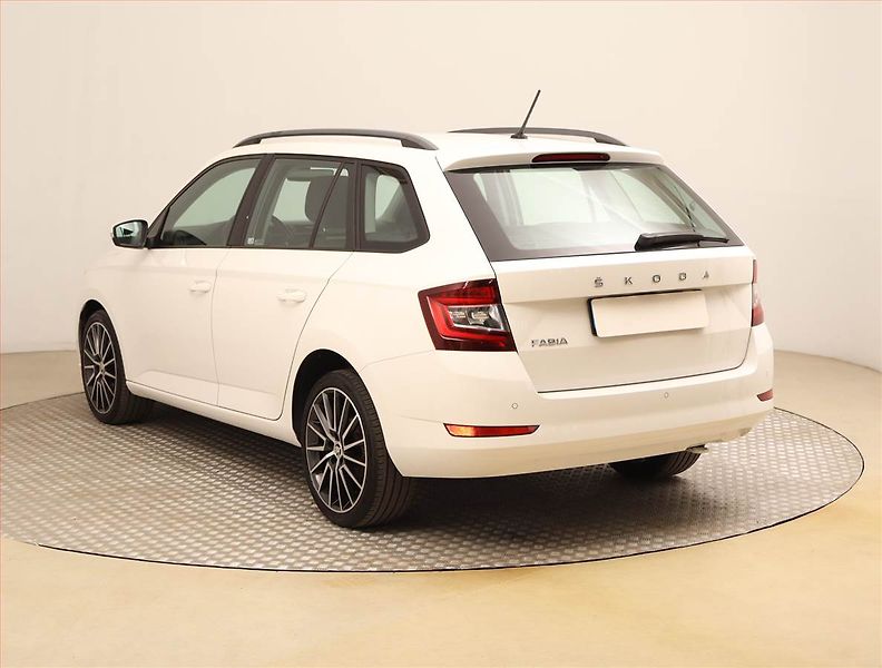Škoda Fabia (2019) 1.0 TSI, Tempomat - fotka 4 z 22