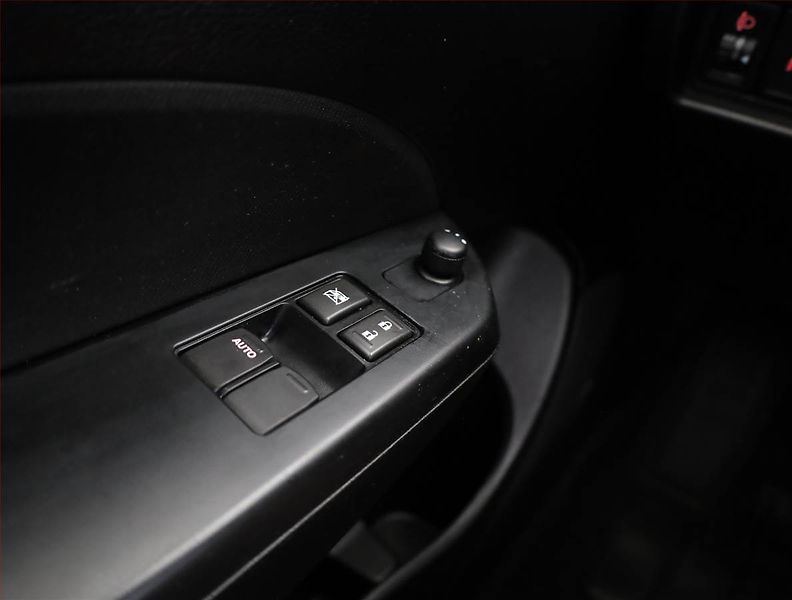 Suzuki Swift (2014) 1.2, Automat, ČR,1.maj - fotka 12 z 13
