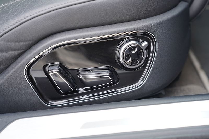 Audi A8 3.0 TFSI Quattro/Tiptr./290 PS - fotka 34 z 50