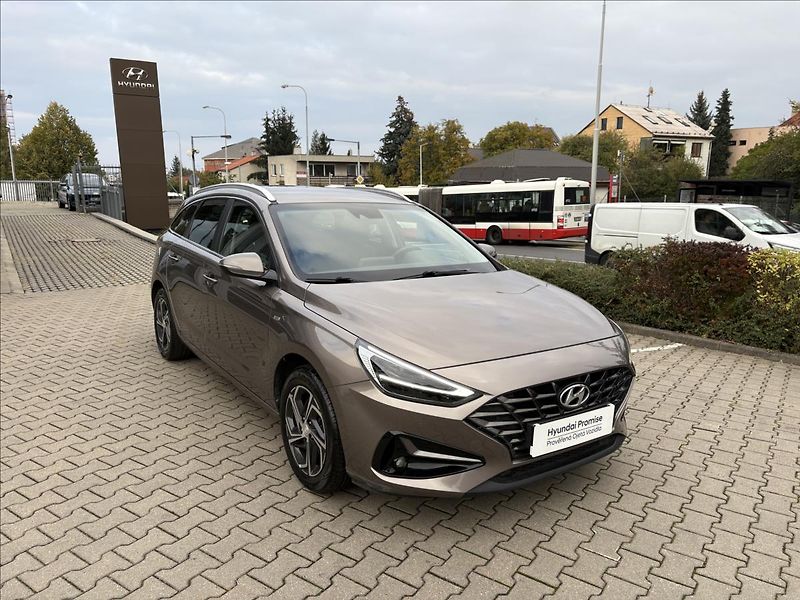 Hyundai i30 1,5 T-GDi MHEV  Smart - fotka 7 z 17