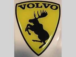 Logo Volva se vzpínajícím se losem od Davea Bartona.