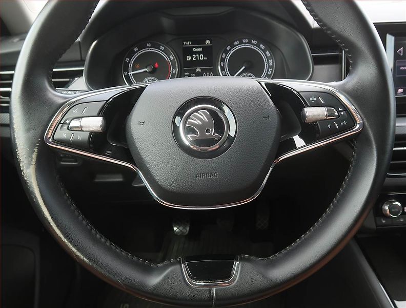 Škoda Scala (2022) Ambition 1.0 TSI, Serv.kniha - fotka 15 z 18