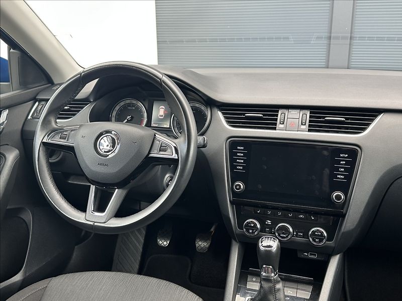 Škoda Octavia 2,0 TDI 150PS  Style M/T - fotka 23 z 54