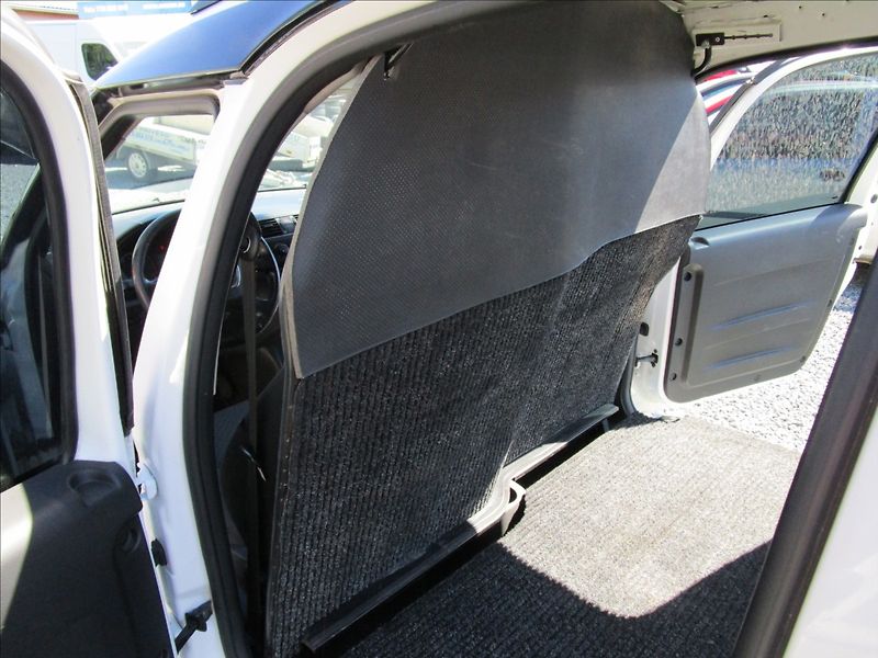 Škoda Praktik 1.4TDi Klima - fotka 21 z 33