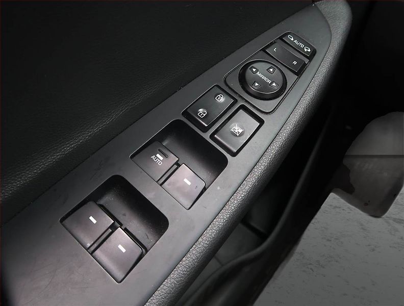 Hyundai i30 (2013) 1.6 GDI, Tempomat - fotka 16 z 18
