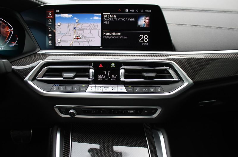 BMW X6 xDrive30d - fotka 5 z 25