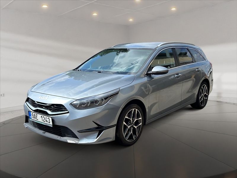 Kia Ceed 1,5 T-GDI 118 Top - fotka 3 z 11