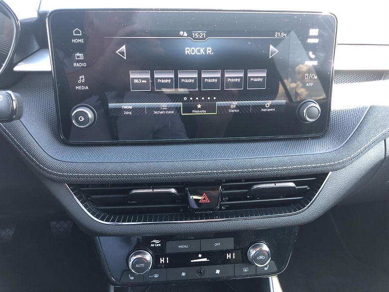 Škoda Fabia 1.0 TSi TOP SELECTION - fotka 20 z 28