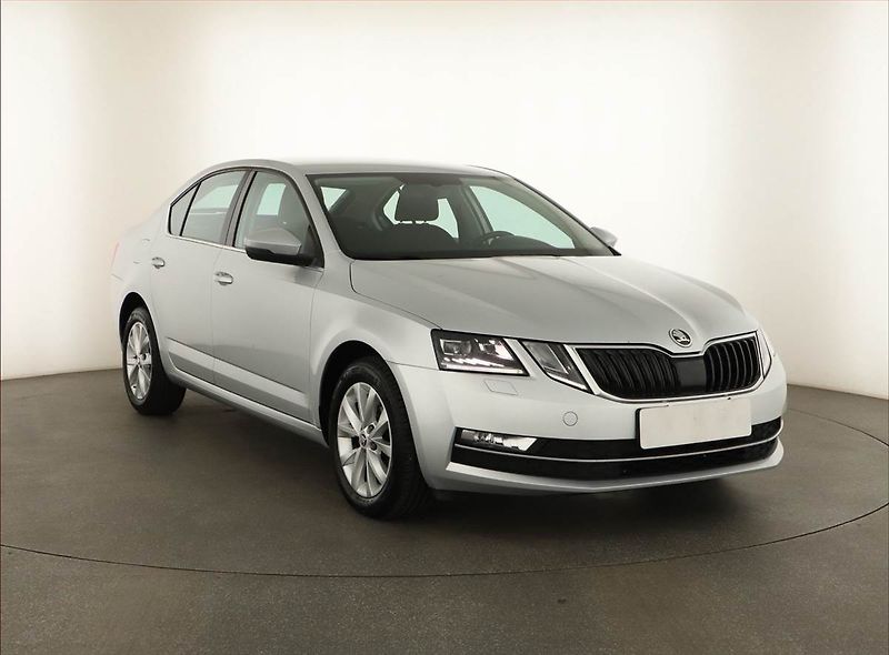 Škoda Octavia (2018) 1.6 TDI, Automat, Serv.kniha - fotografie inzerátu