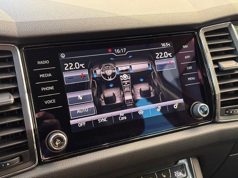Škoda Kodiaq 2.0 TDI 140 kW, DSG,4x4,STYLE+ - fotka 26 z 54