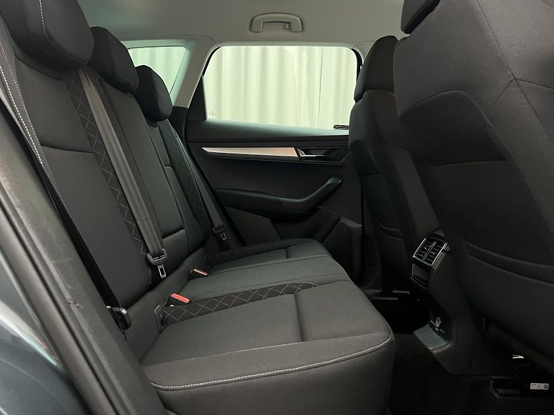 Škoda Karoq 1.5 TSI DRIVE AUT CZ - fotka 18 z 40